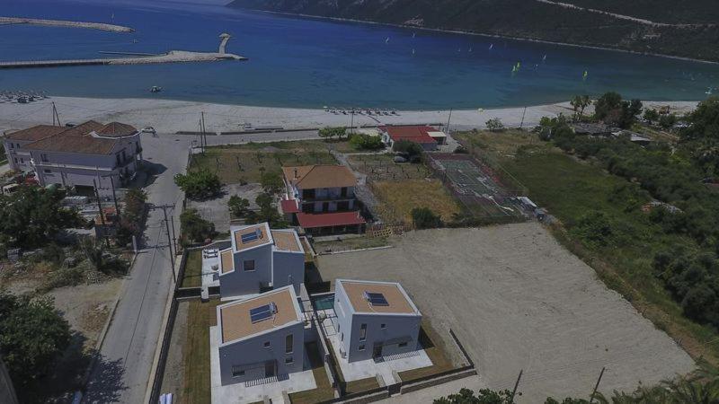 Seascape Villas Vassiliki - Beachfront Villas ภายนอก รูปภาพ
