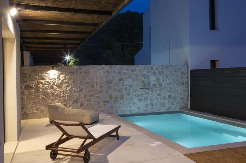 Seascape Villas Vassiliki - Beachfront Villas ภายนอก รูปภาพ