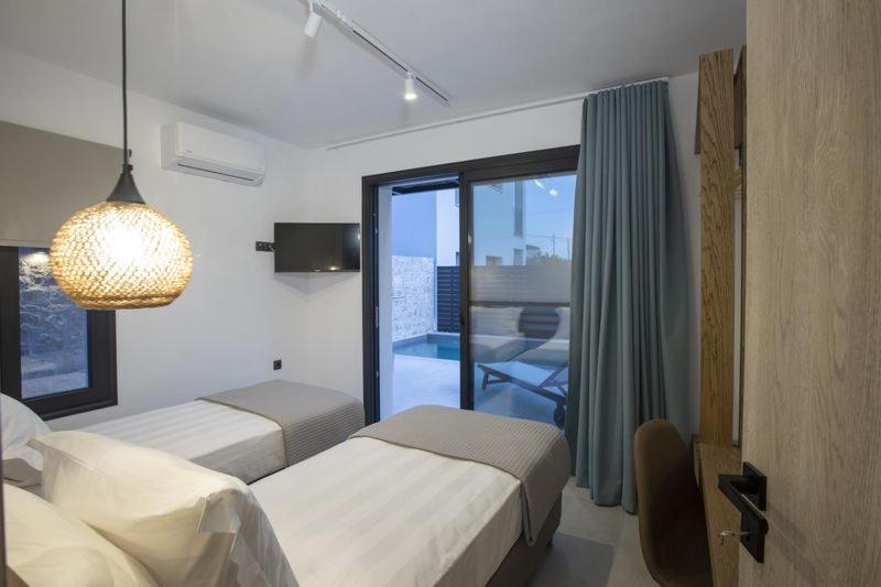 Seascape Villas Vassiliki - Beachfront Villas ภายนอก รูปภาพ