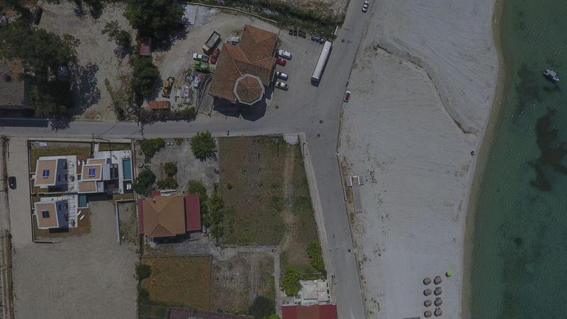 Seascape Villas Vassiliki - Beachfront Villas ภายนอก รูปภาพ