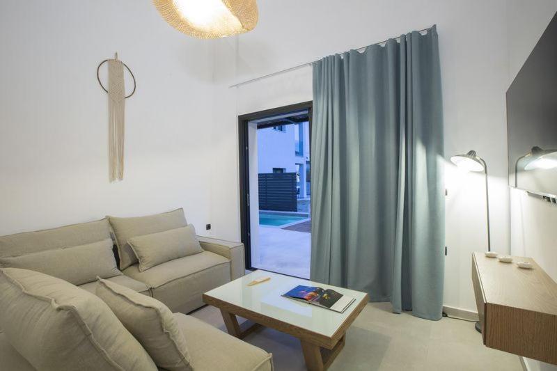 Seascape Villas Vassiliki - Beachfront Villas ภายนอก รูปภาพ