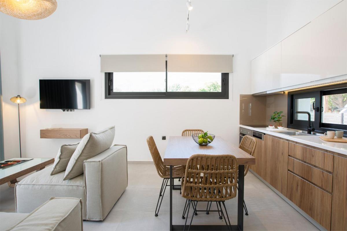 Seascape Villas Vassiliki - Beachfront Villas ภายนอก รูปภาพ
